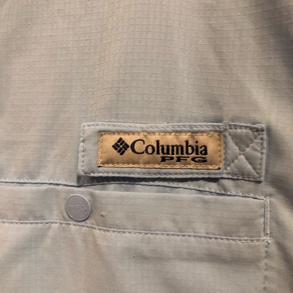 Light blue short sleeve PFG shirt - Picture 3 of 3